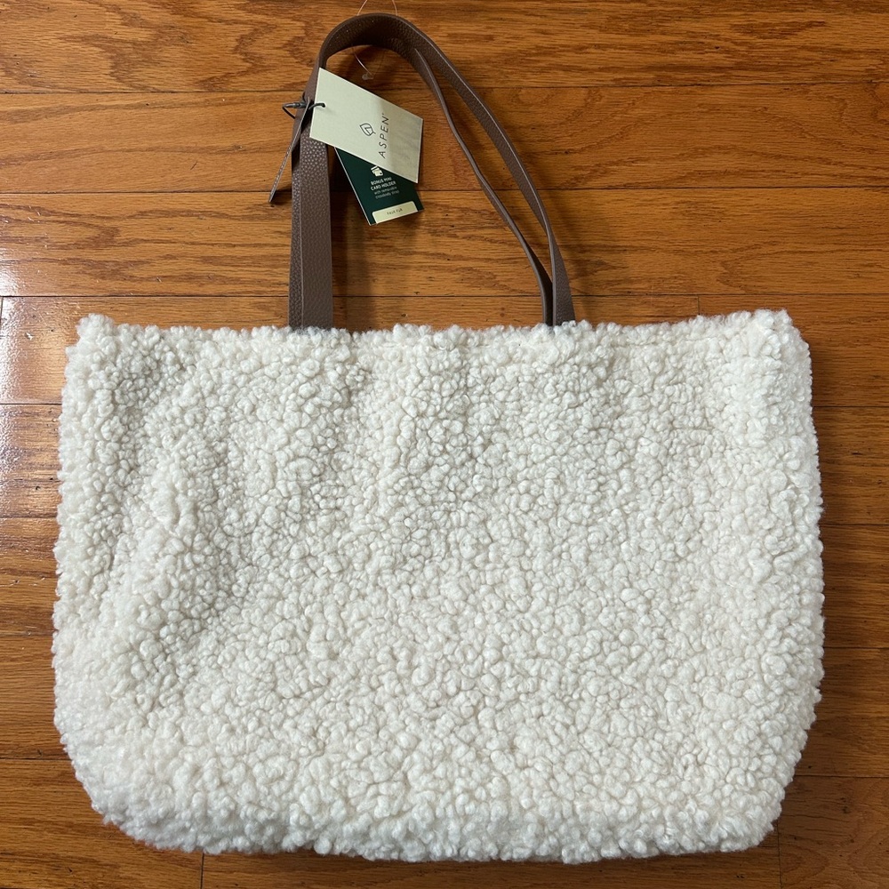 NWT Aspen Sherpa Tote Bag with Taupe Straps - Cozy White Shoulder Bag